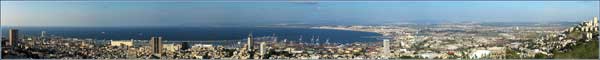 Large panoramic photo of Haifa's bay